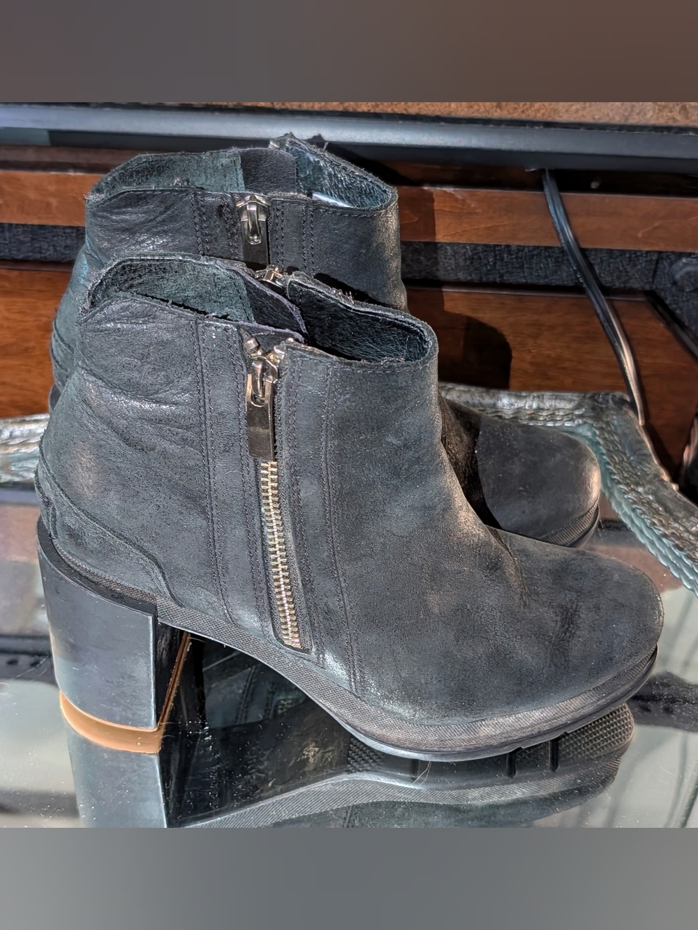 Sorel Joan Uptown Zip Leather Ankle Boots Black US 7